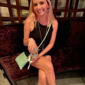 Meet your Posher, Jasmine